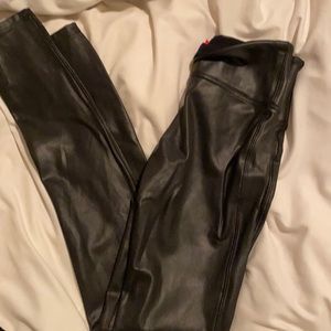 Faux leather look spanx